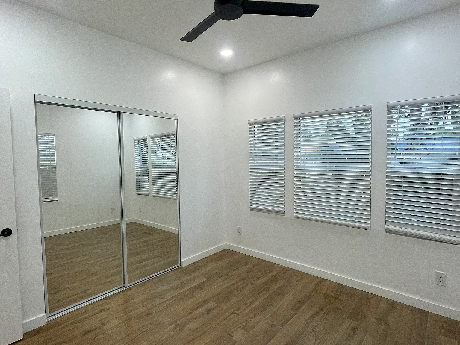 2 bed, 800 sqft, $2,895 — Photo 4