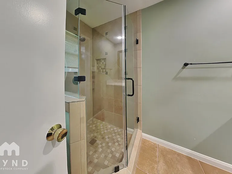 21702 Park York Dr — Photo 12