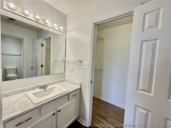5th image of 123 Howell Pl