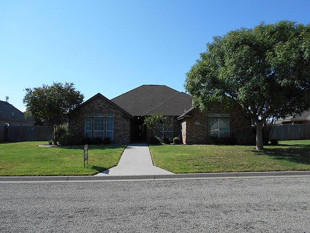 1st image of 3513 Silver Spur Dr