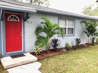 213 5th Ave SW, Largo, FL 33770