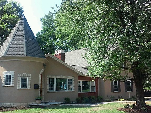4th image of 325 S Woodlawn Ave