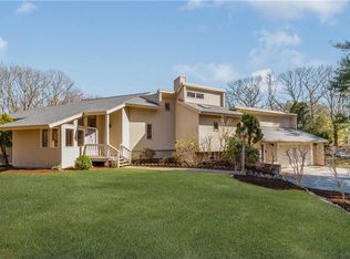 155 Candlewood Dr, North Kingstown, RI 02852