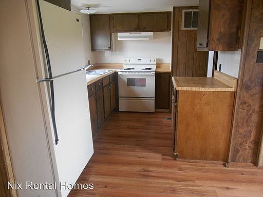 3rd image of 105 Sweetie Ln