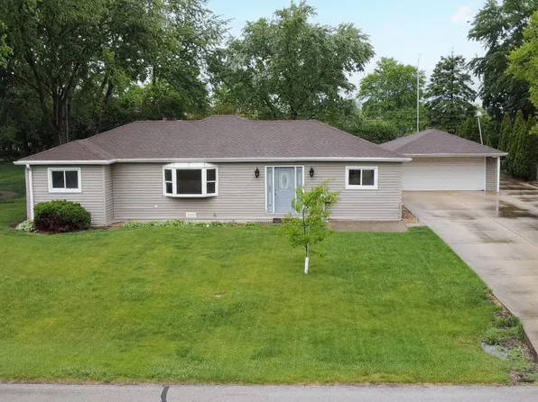440 Aster Ln, Hoffman Estates, IL 60169