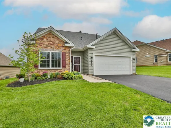 5424 Traditions Dr, Coopersburg, PA 18036