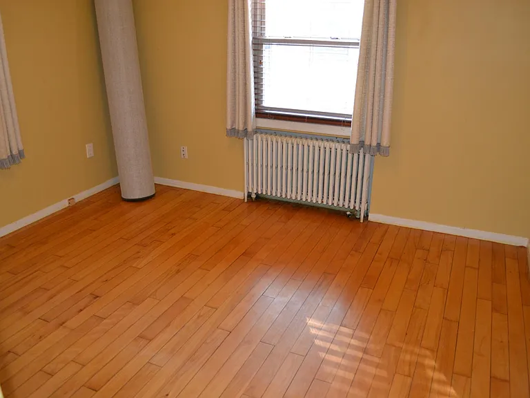 9705 48th Pl — Photo 15