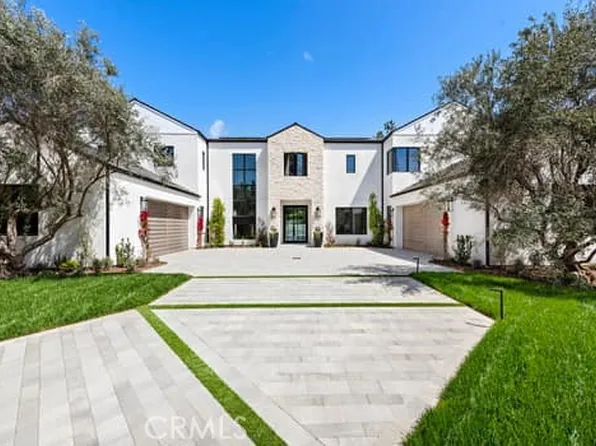 18 Pinehurst Ln, Newport Beach, CA 92660