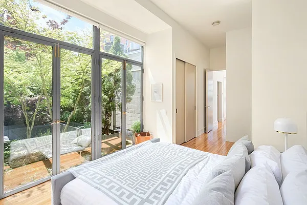 Rented by Dolly Lenz Real Estate LLC | media 4