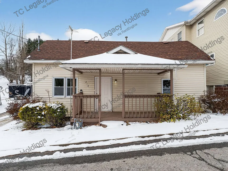 218 George St