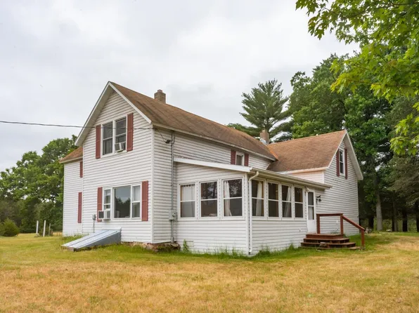 N9099 16th Ave, Neshkoro, WI 54960