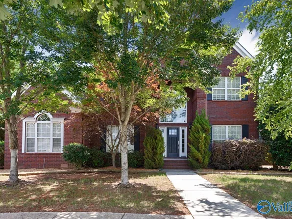 15 Wax Ln SW, Huntsville, AL 35824