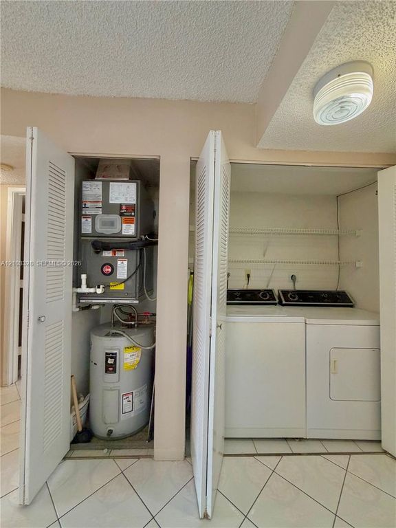2230 N Cypress Bend Dr APT 308, photo 6