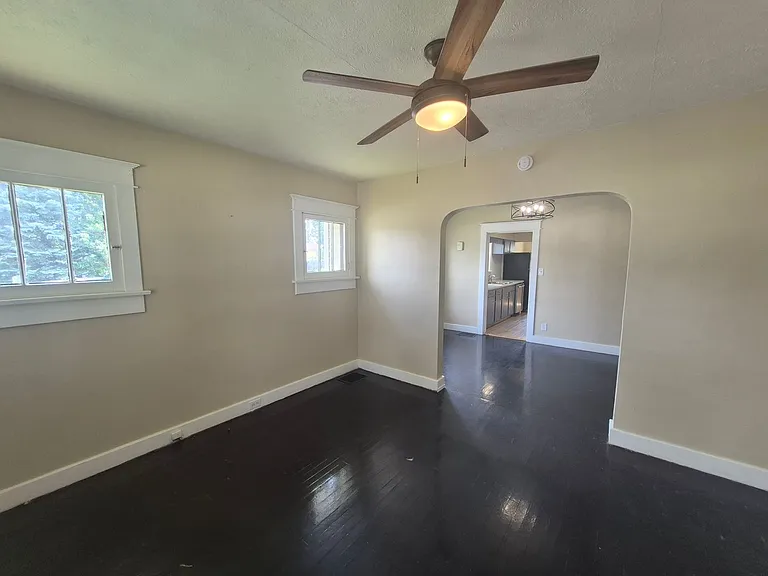 2436 Mundale Ave — Photo 5