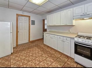 17 W 14th St #2, Bayonne, NJ 07002