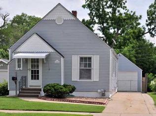 1028 S Dodge Ave, Wichita, KS 67213