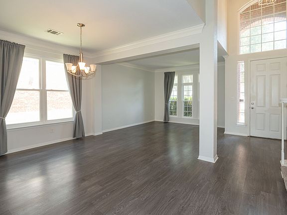 3rd image of 20106 Canterwood Ln