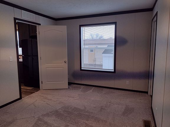 4th image of 20475 Foster Dr #233