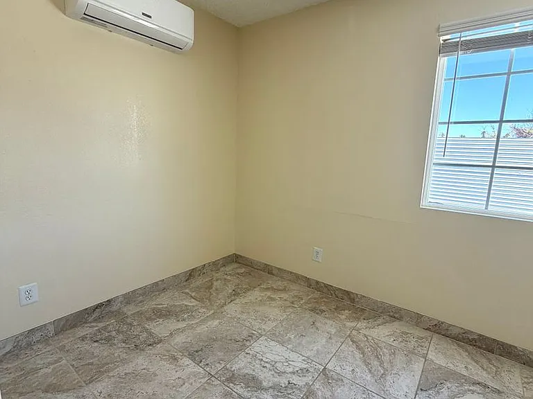 6614 Tamarisk Ave — Photo 13