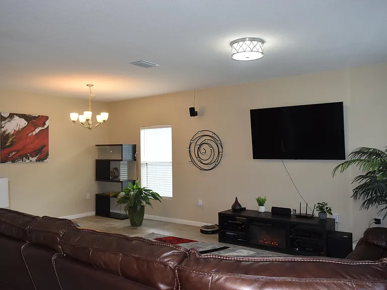 4060 Dragonfly Dr — Photo 3