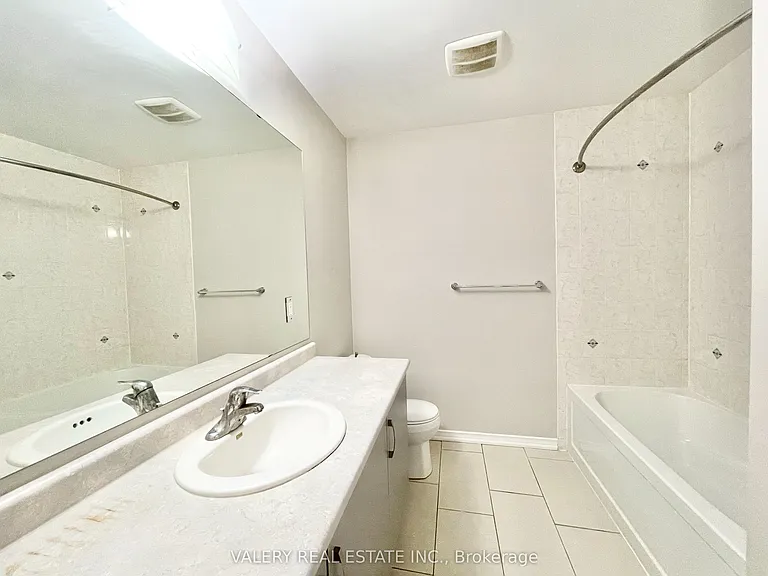 147 Baffin Cres #1 — Photo 12