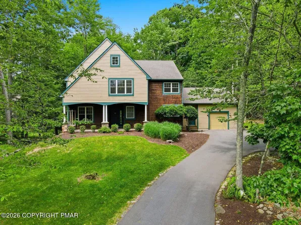 128 Creekside, Buck Hill Falls, PA 18323