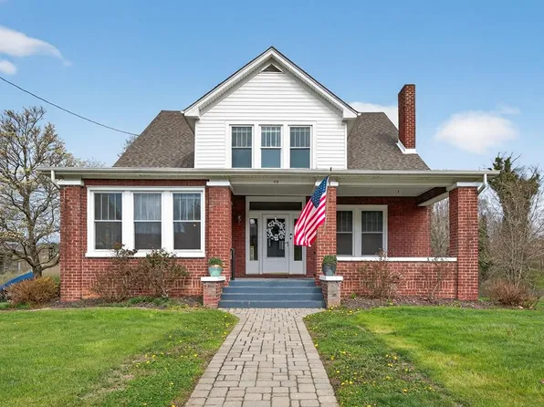 415 E Main St, Marion, VA 24354