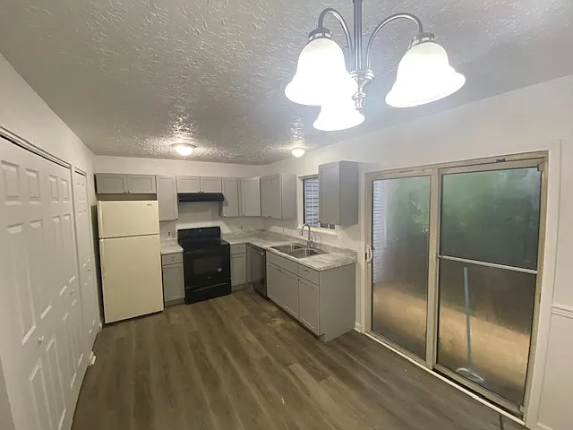 503 Elm Ct — Photo 5