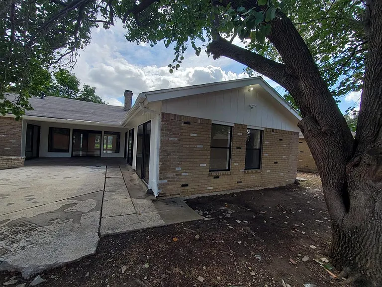 1511 Estates Way — Photo 51