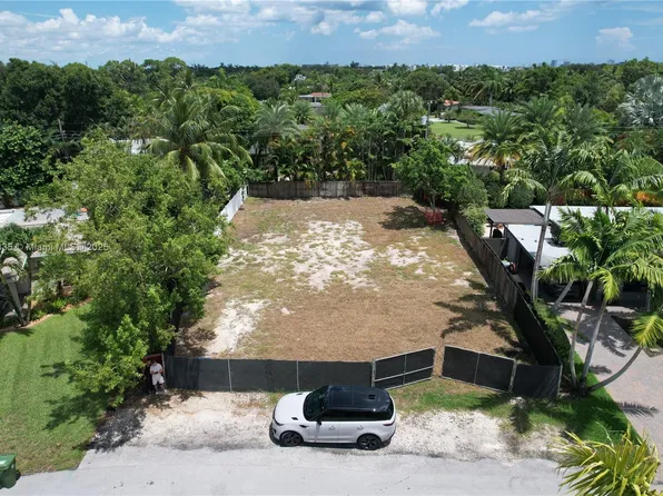 43 NE 26th Ct, Fort Lauderdale, FL 33334