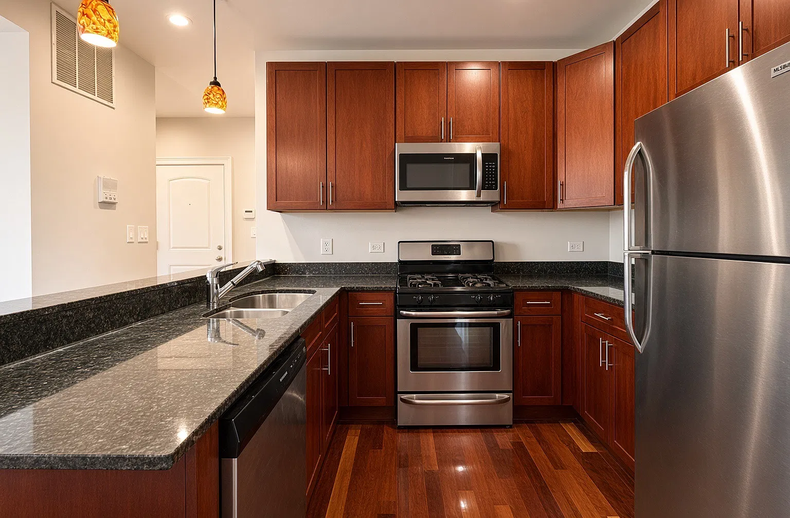 2 bed, $1,773 — Photo 2