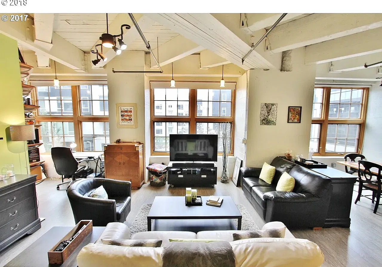 Studio, 854 sqft, $2,050 — Photo 1