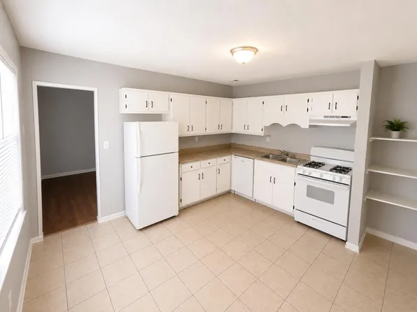 1711 Electronics Dr APT C, Anniston, AL 36207