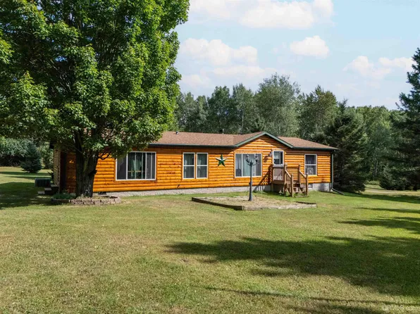 8 W County Road 424, Gaastra, MI 49927