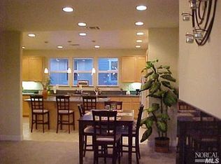 245 Marina Village Rd, Benicia, CA 94510