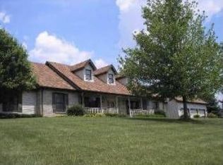 39W264 Grand Ave, Elgin, IL 60124