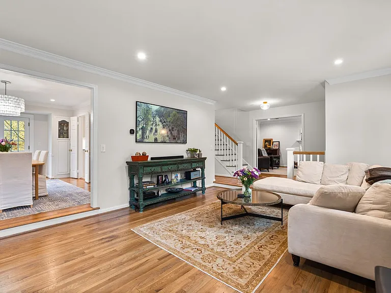 6309 Avalon Dr — Photo 9