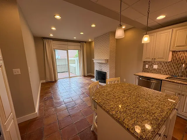 36 Bouton Green Ct — Photo 5