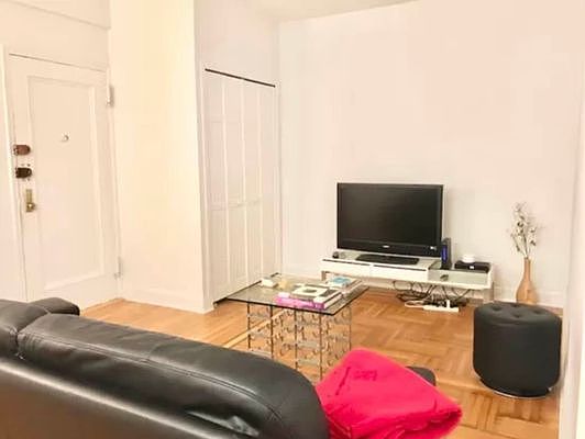 3rd image of 41-09 40th St #1D
