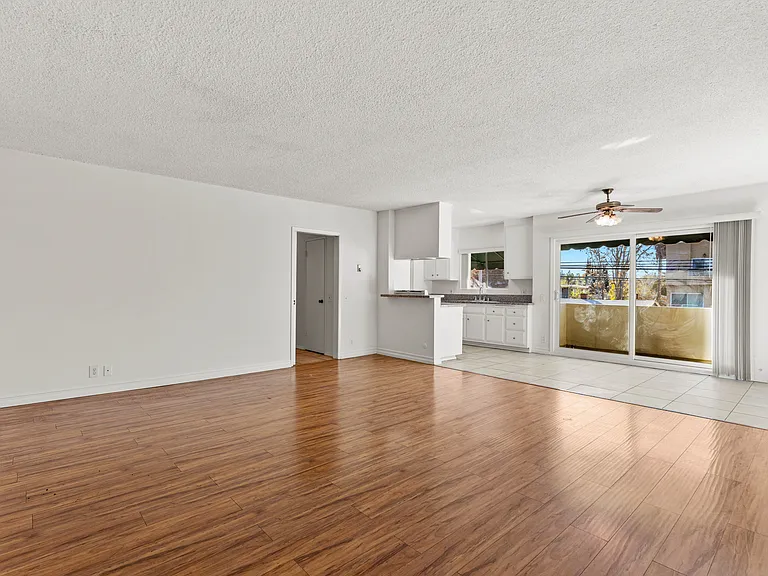 4924 Kester Ave #10 — Photo 7