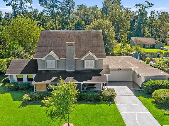 2nd image of 3521 Adrienne Ln