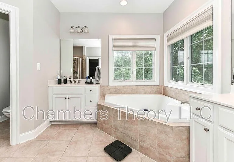 1840 Mamie Dyer Ln — Photo 18