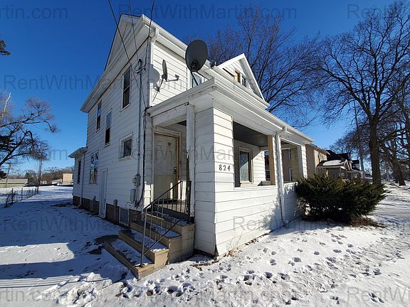 2nd image of 824 Logan Ave