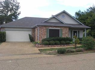 401 Twin Lks N, Clinton, MS 39056