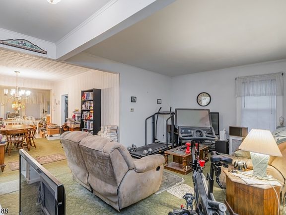 3rd image of 245 Preakness Ave