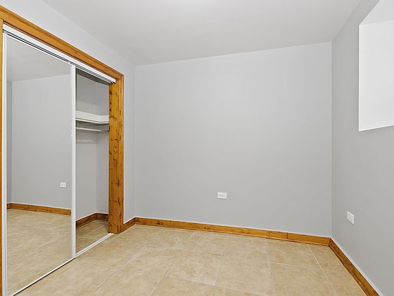 4th image of 6057-59 S California Ave Basement 6059