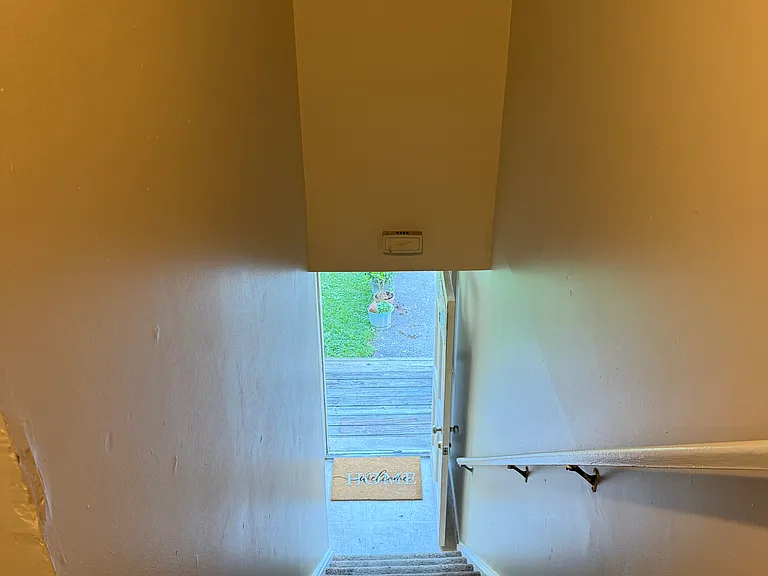 31 Elm St #8 — Photo 3