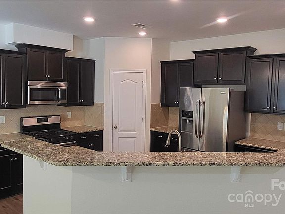 3rd image of 7428 Calhoun Falls Dr