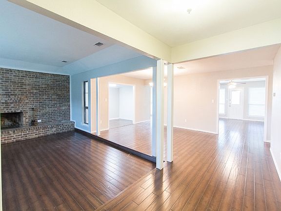 2nd image of 2501 Meadow Creek Dr