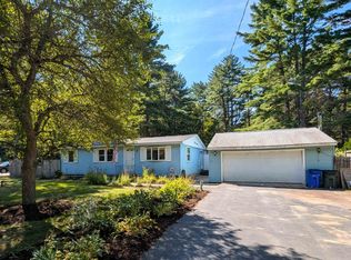 37 Chatel Rd, Goffstown, NH 03045